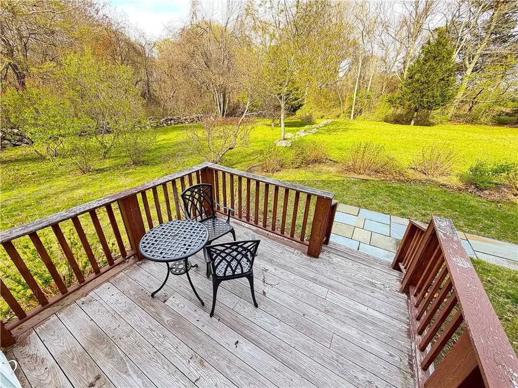 435 Allen Avenue South Kingstown RI 02879