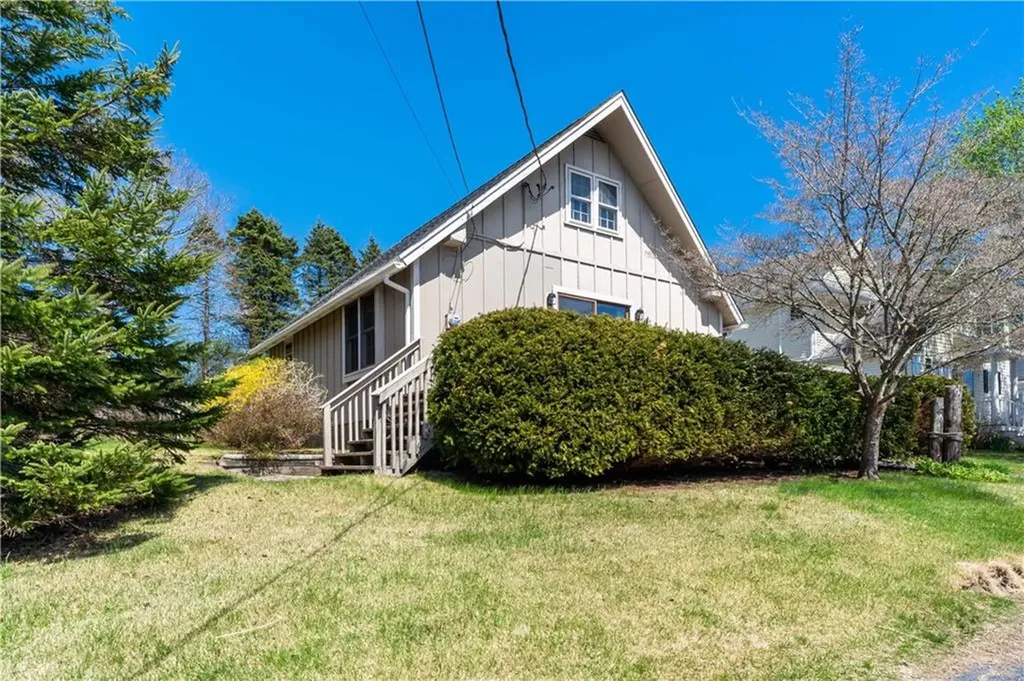 25 Westside Road South Kingstown RI 02879