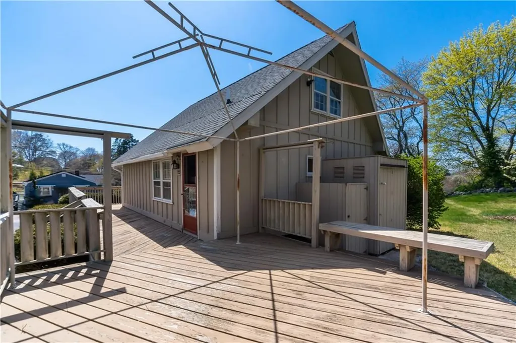 25 Westside Road South Kingstown RI 02879