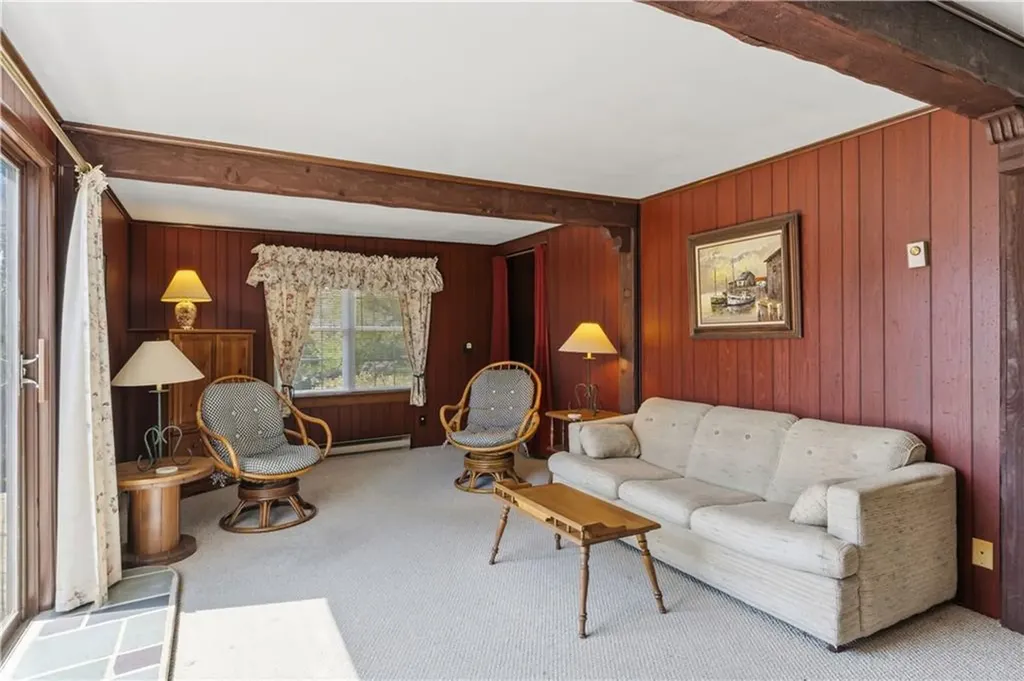 25 Westside Road South Kingstown RI 02879
