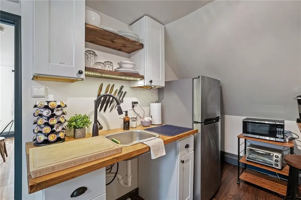 31 Gilmore Street Providence RI 02907