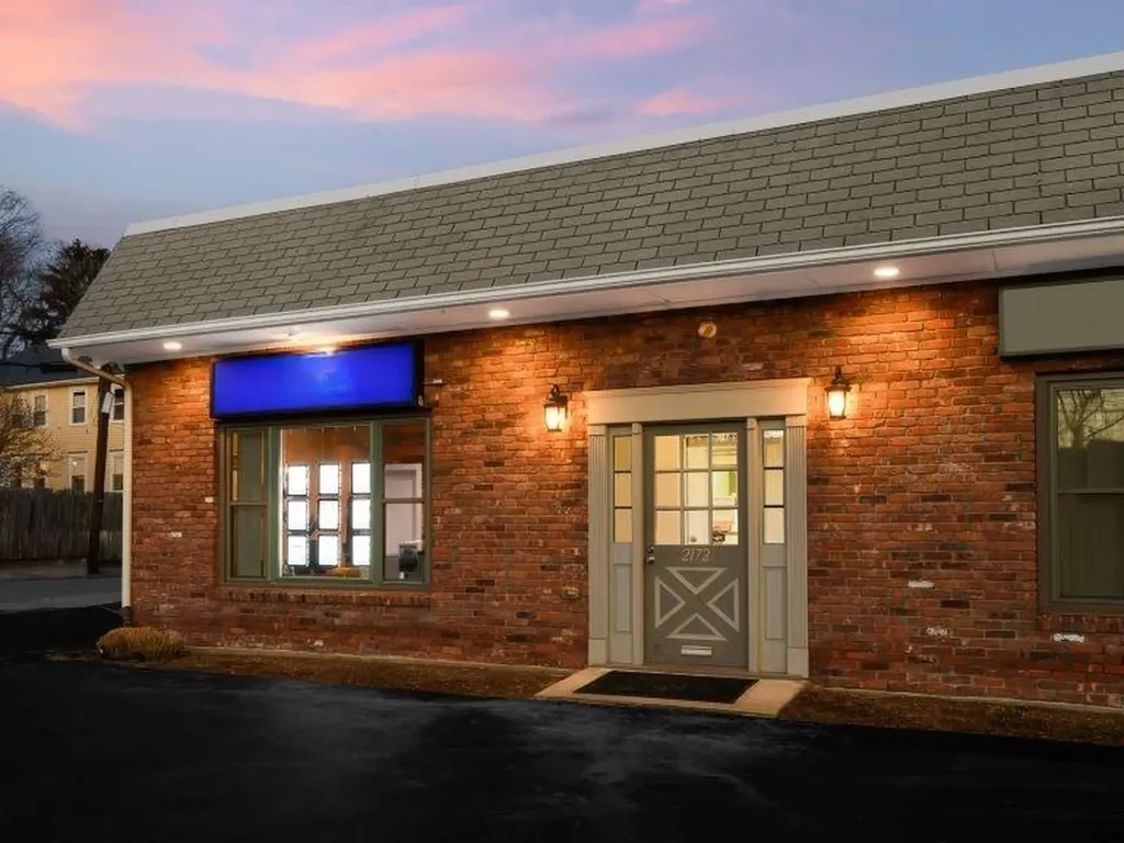 2172 Broad Street Cranston RI 02905