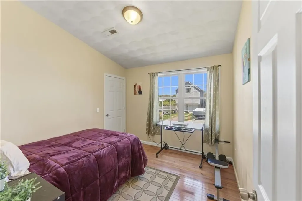 48 Harris Avenue Warwick RI 02889