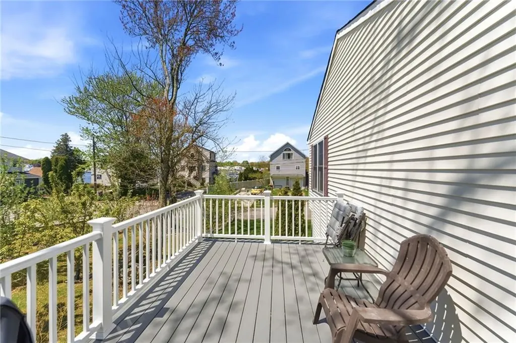 48 Harris Avenue Warwick RI 02889