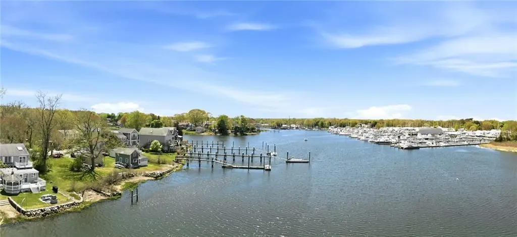 48 Harris Avenue Warwick RI 02889