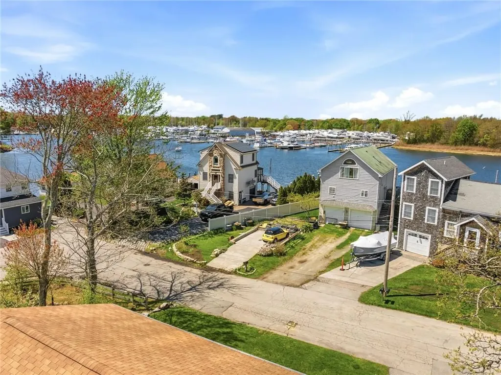 48 Harris Avenue Warwick RI 02889