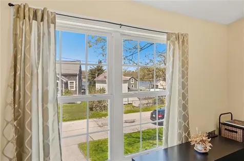 48 Harris Avenue Warwick RI 02889