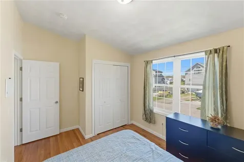48 Harris Avenue Warwick RI 02889