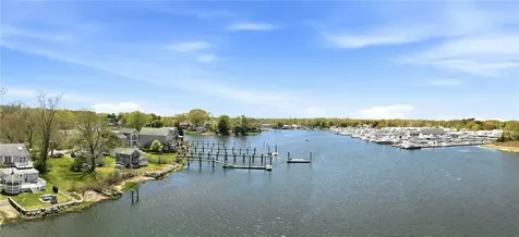 48 Harris Avenue Warwick RI 02889