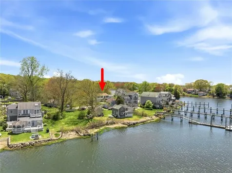 48 Harris Avenue Warwick RI 02889