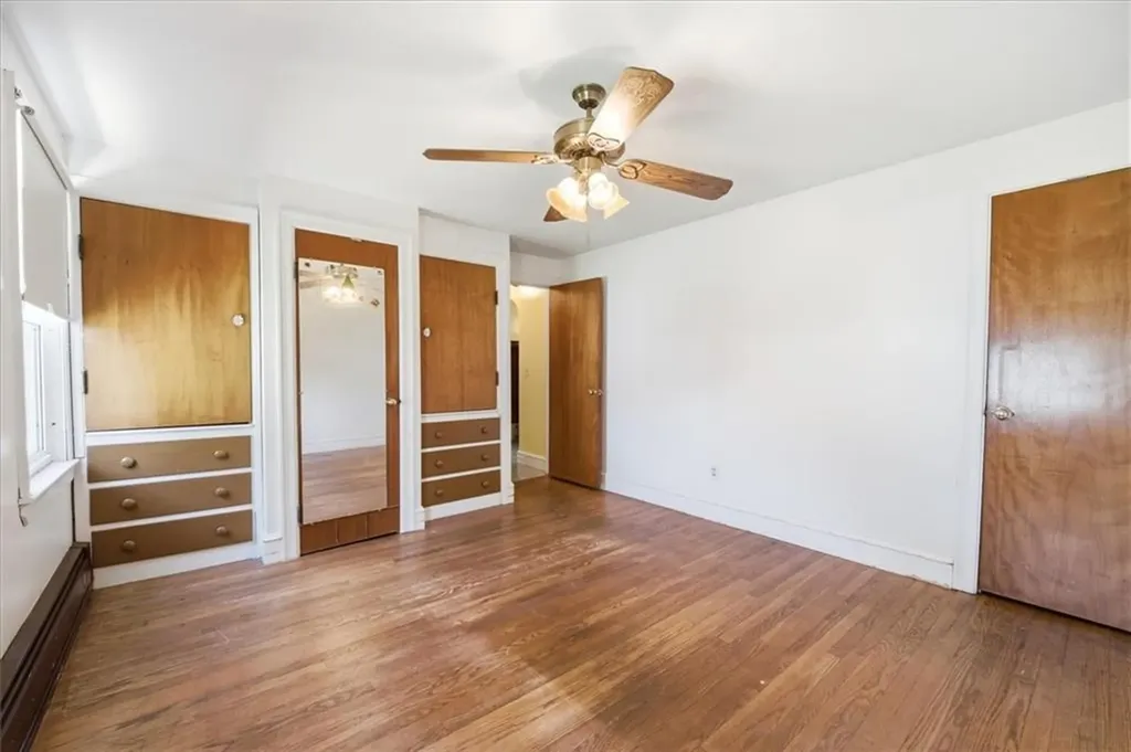 15 Rhodes Avenue East Providence RI 02915