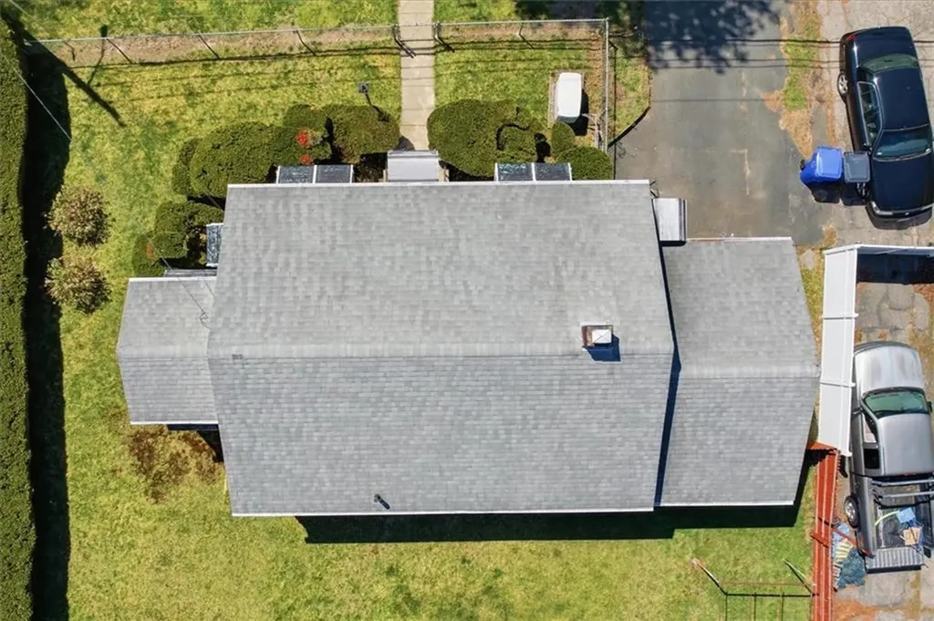 15 Rhodes Avenue East Providence RI 02915