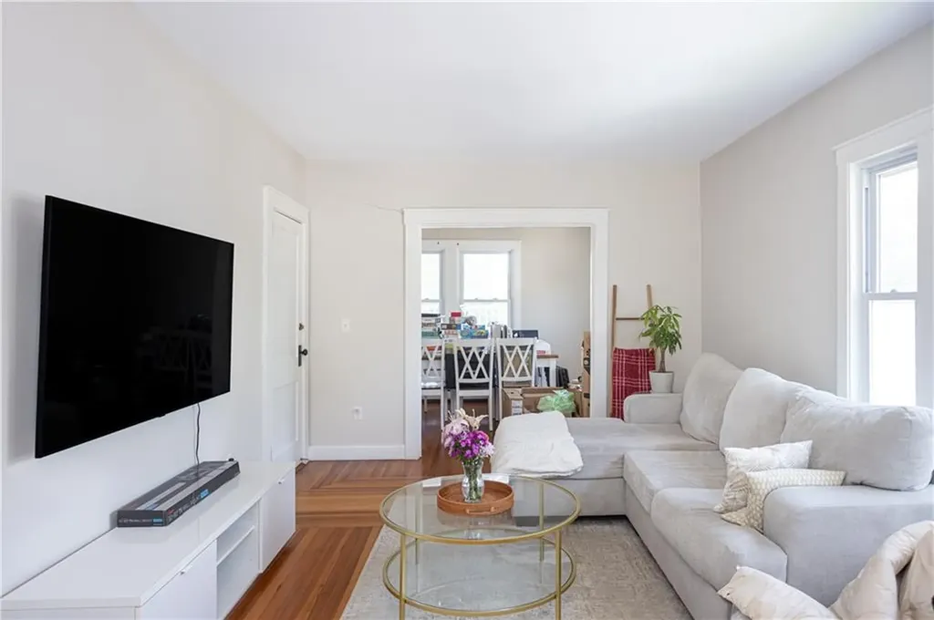 2 Bedlow Avenue Newport RI 02840