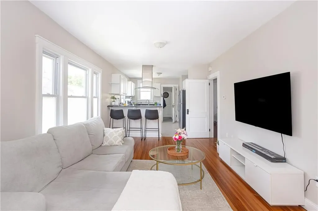 2 Bedlow Avenue Newport RI 02840