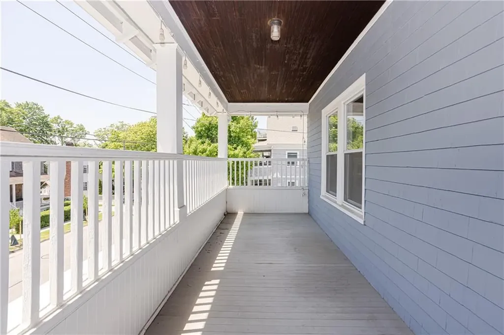 2 Bedlow Avenue Newport RI 02840