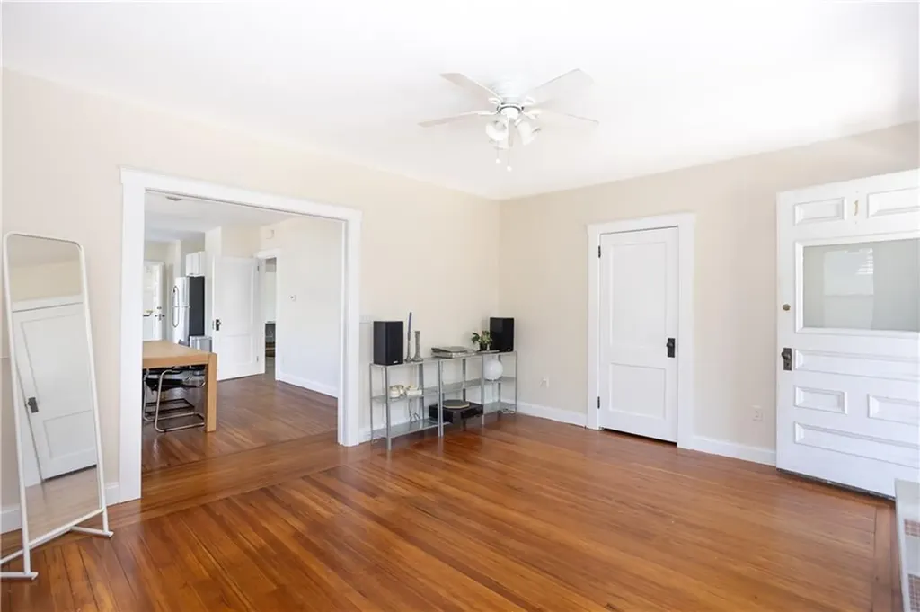 2 Bedlow Avenue Newport RI 02840