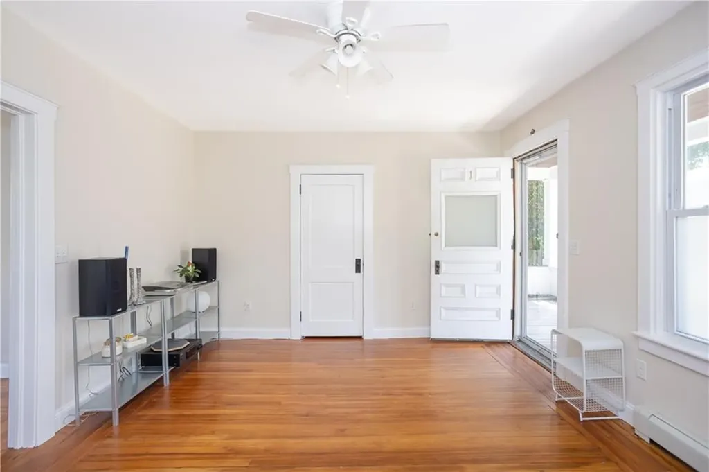 2 Bedlow Avenue Newport RI 02840