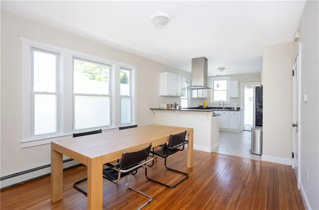 2 Bedlow Avenue Newport RI 02840