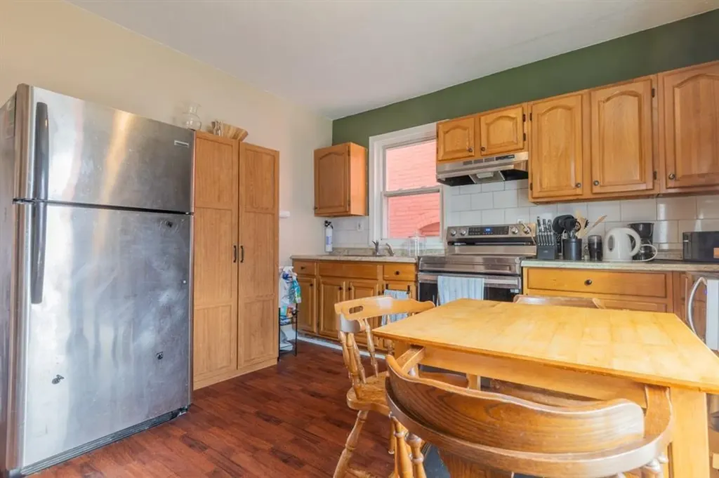 211 Admiral Street Providence RI 02908