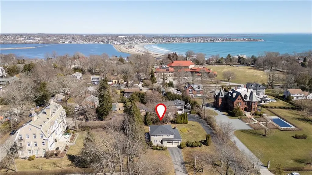 26 Red Cross Avenue Newport RI 02840
