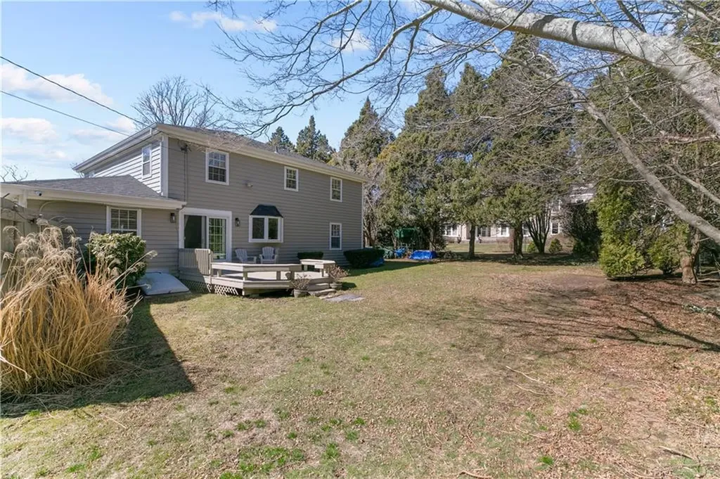 26 Red Cross Avenue Newport RI 02840