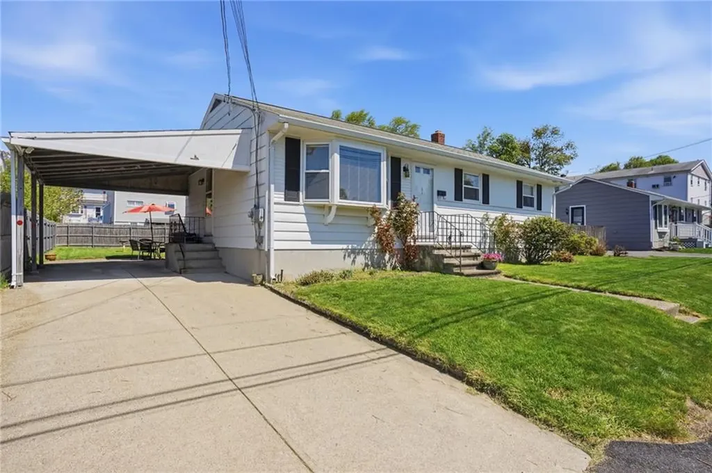 84 West Earle Street Cumberland RI 02864