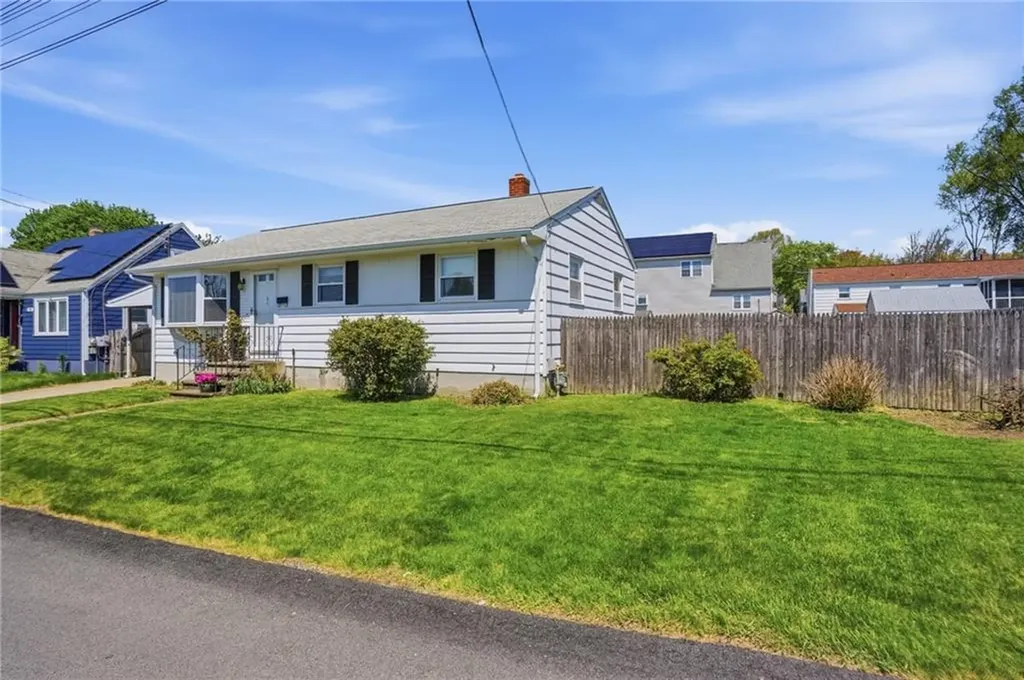 84 West Earle Street Cumberland RI 02864