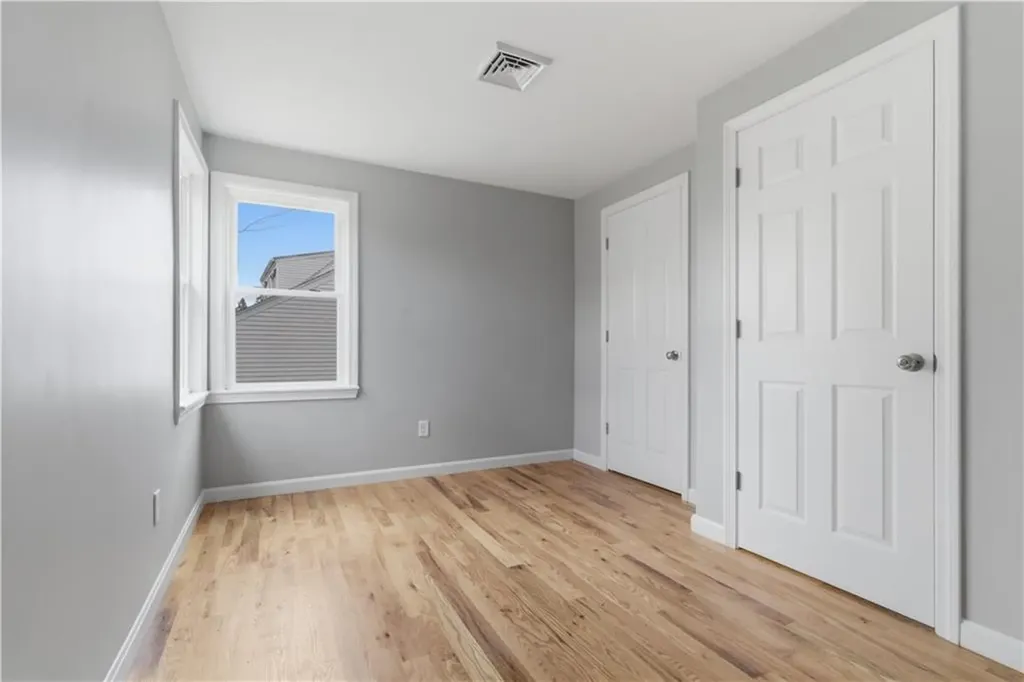 63 Indian Road East Providence RI 02915