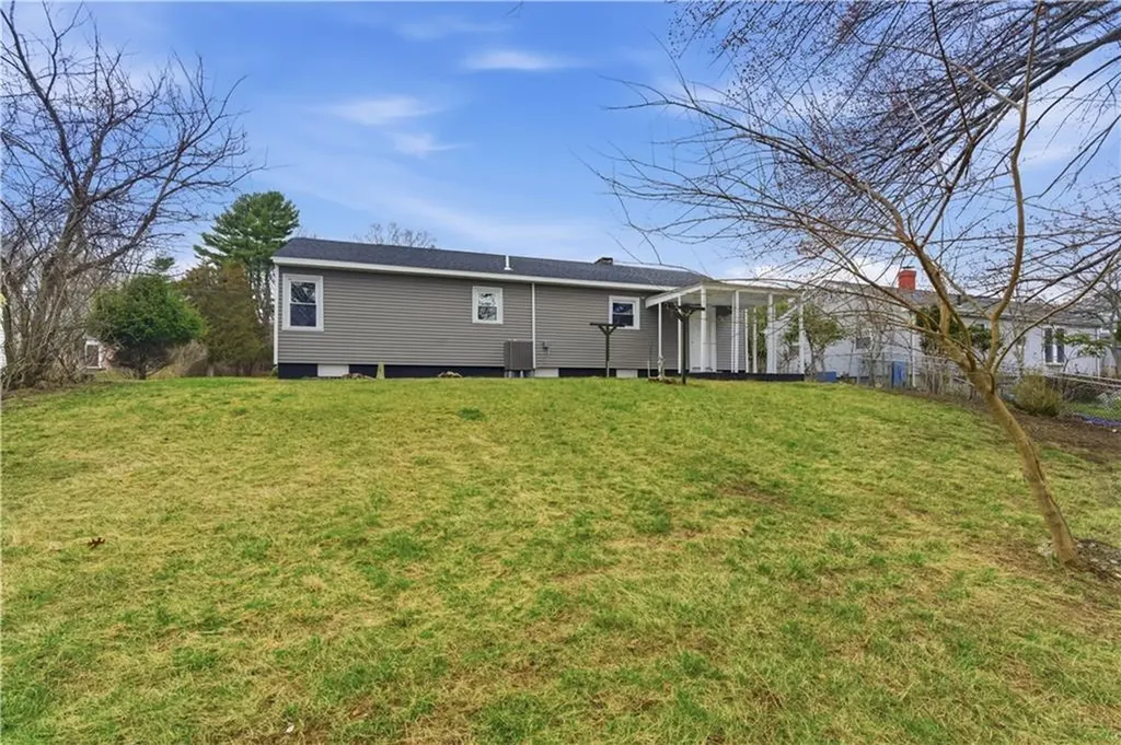 63 Indian Road East Providence RI 02915