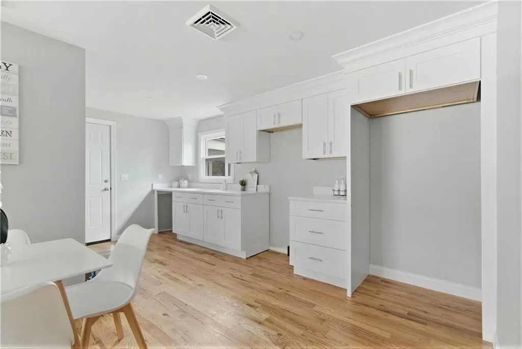 63 Indian Road East Providence RI 02915