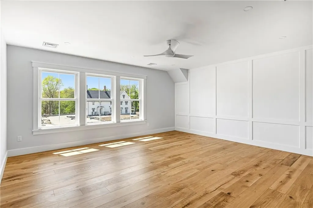 3 Knowlton Court Bristol RI 02809