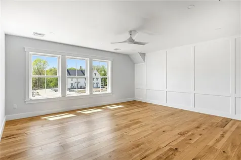 3 Knowlton Court Bristol RI 02809