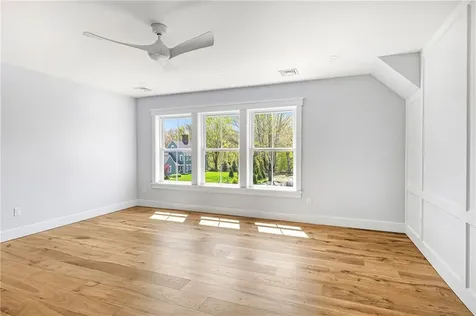 3 Knowlton Court Bristol RI 02809