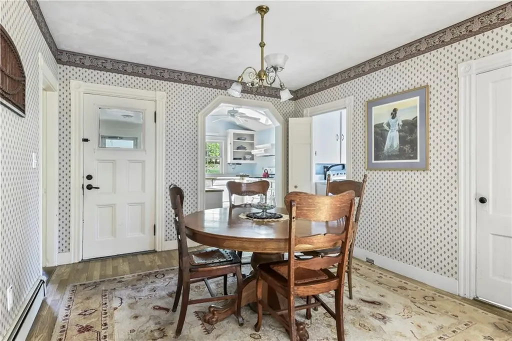 246 Old Forge Road Warwick RI 02818