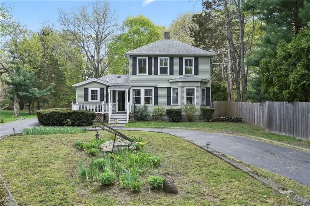 246 Old Forge Road Warwick RI 02818
