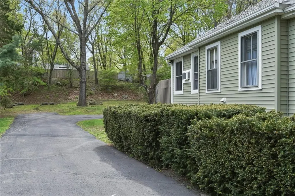 246 Old Forge Road Warwick RI 02818