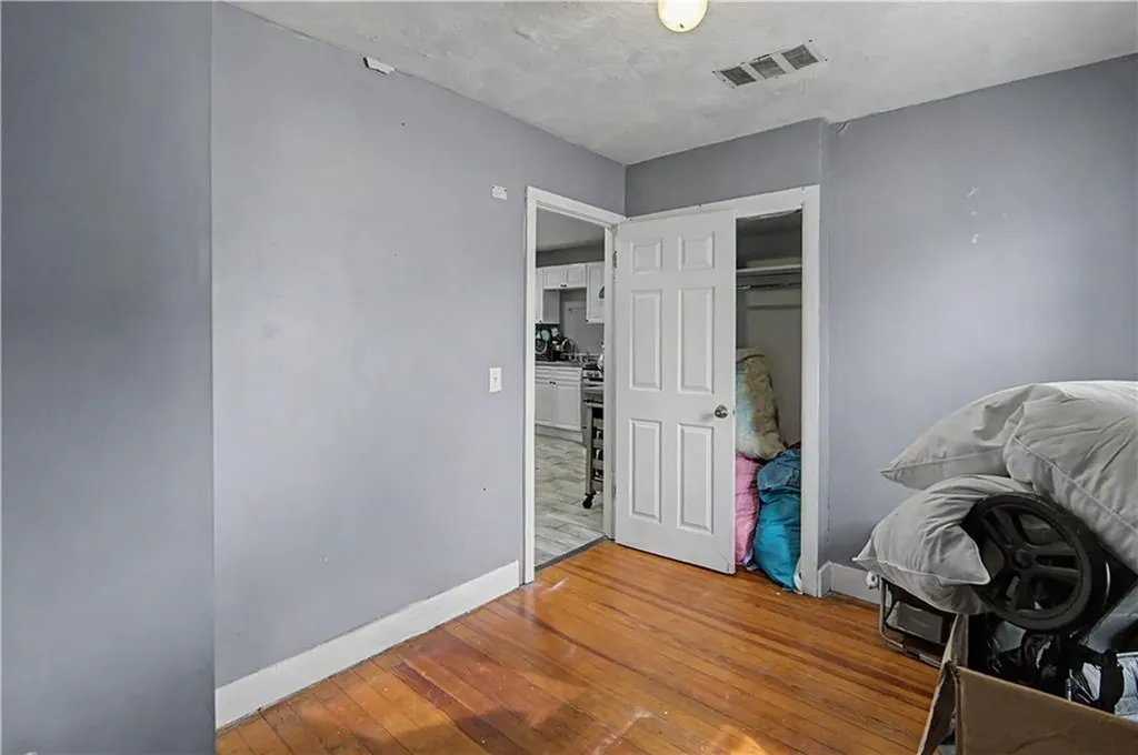 1 2 Hale Street Providence RI 02909