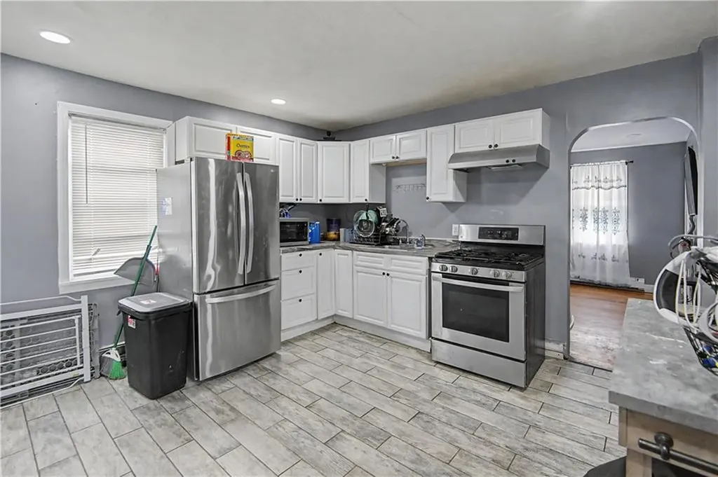 1 2 Hale Street Providence RI 02909