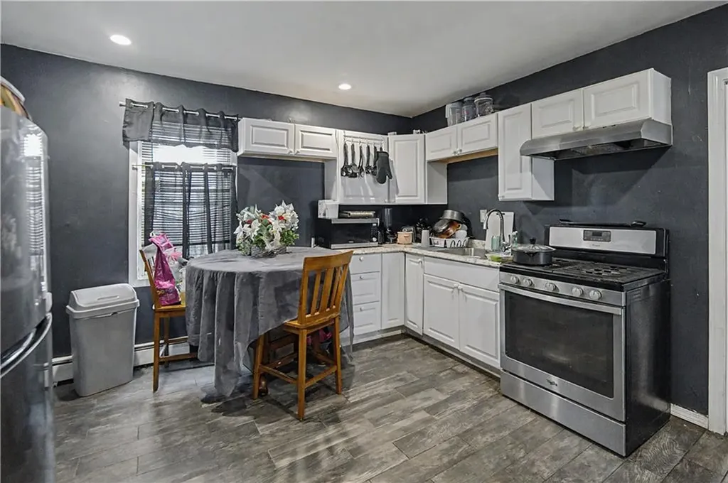 1 2 Hale Street Providence RI 02909