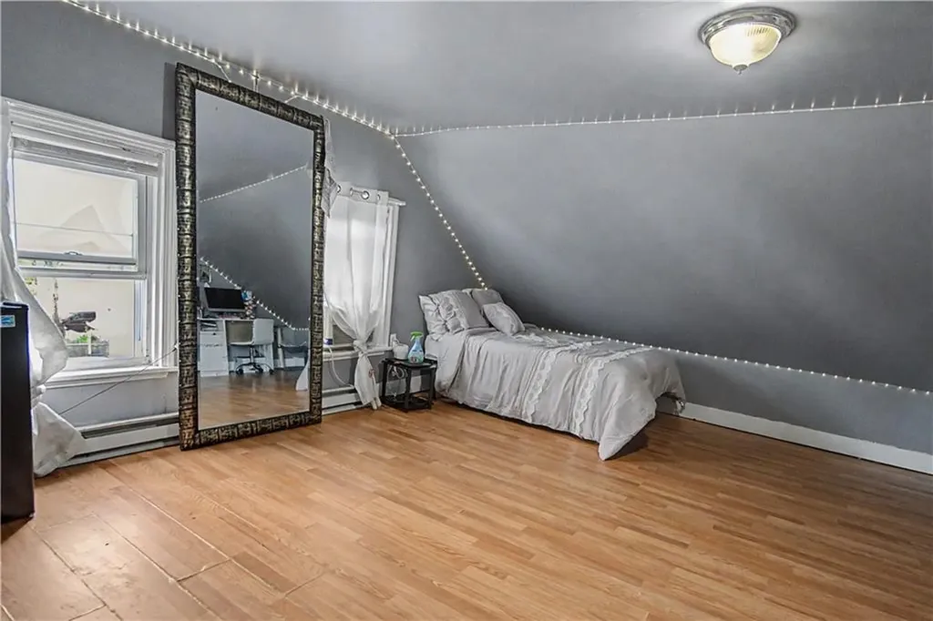 1 2 Hale Street Providence RI 02909