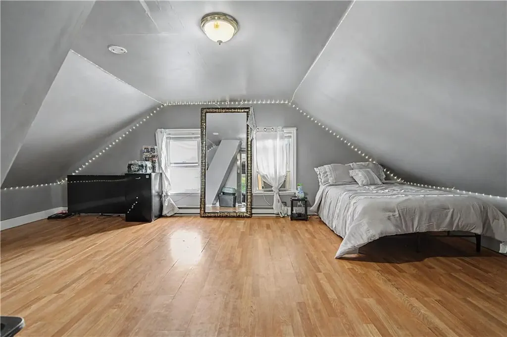 1 2 Hale Street Providence RI 02909