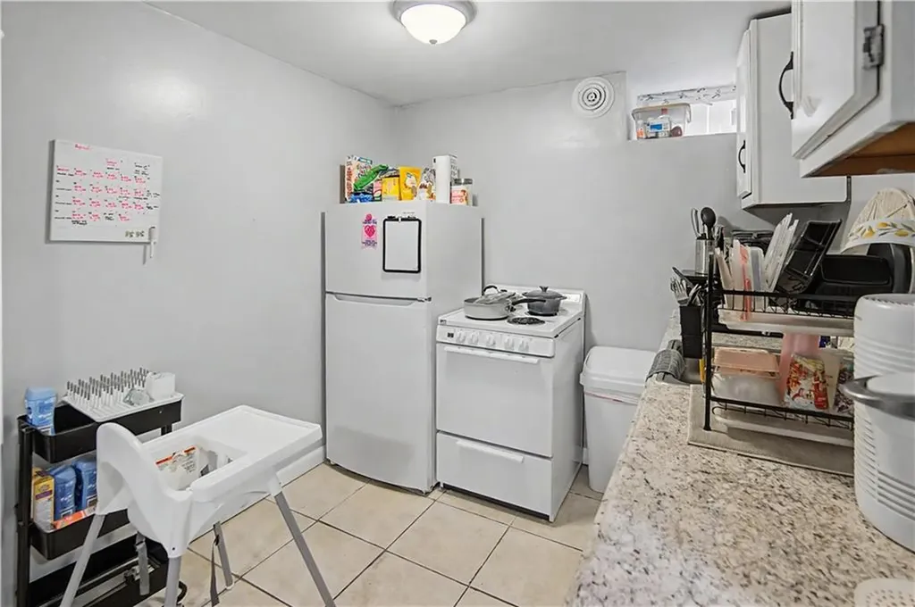 1 2 Hale Street Providence RI 02909