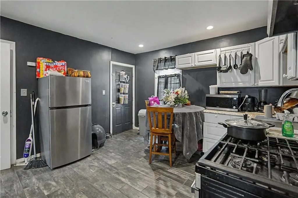 1 2 Hale Street Providence RI 02909