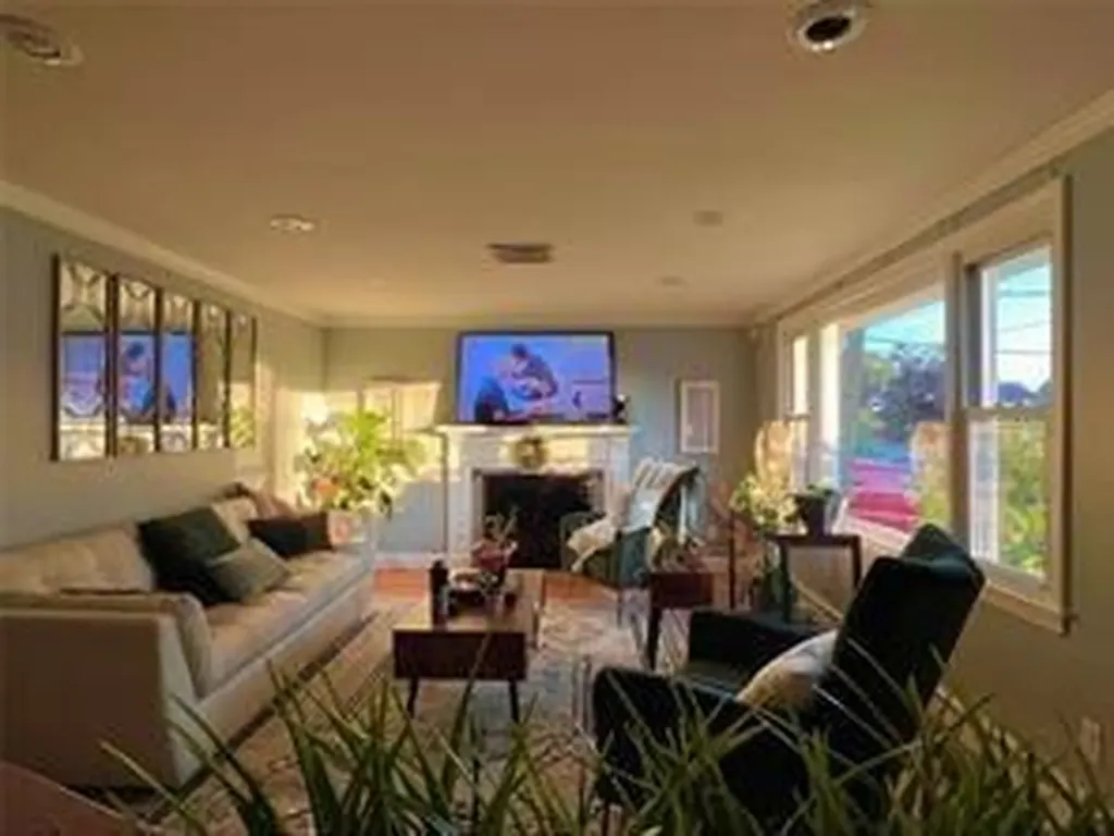 14 Woodhill Drive Cranston RI 02920