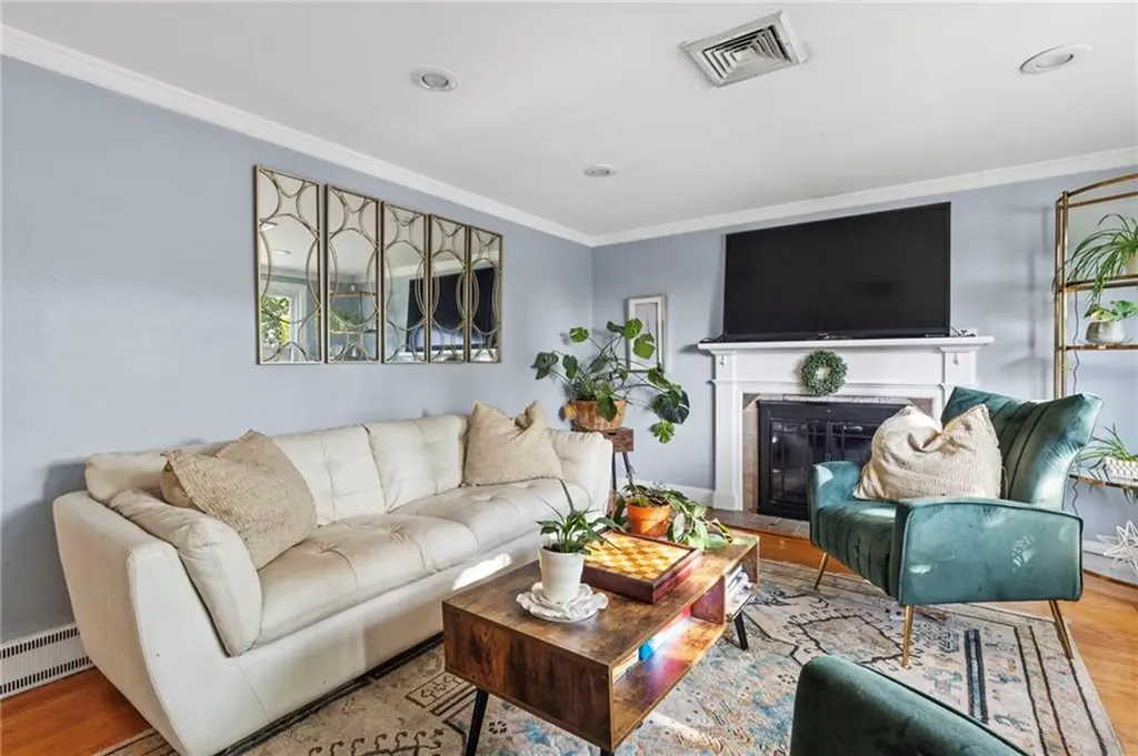 14 Woodhill Drive Cranston RI 02920