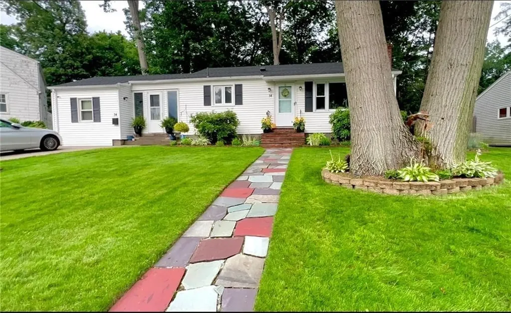 14 Woodhill Drive Cranston RI 02920