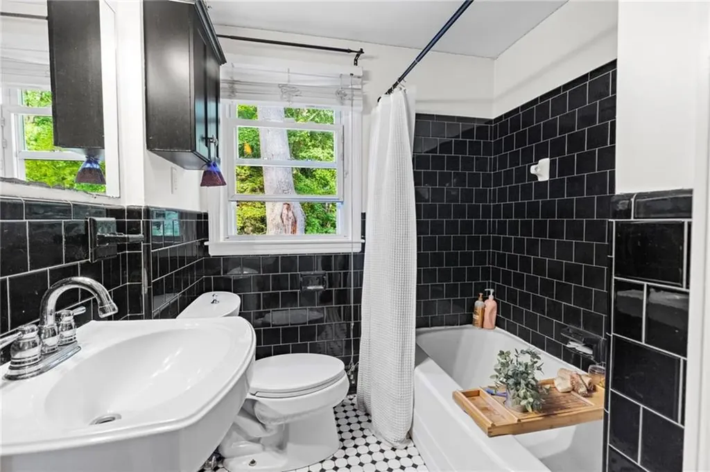14 Woodhill Drive Cranston RI 02920