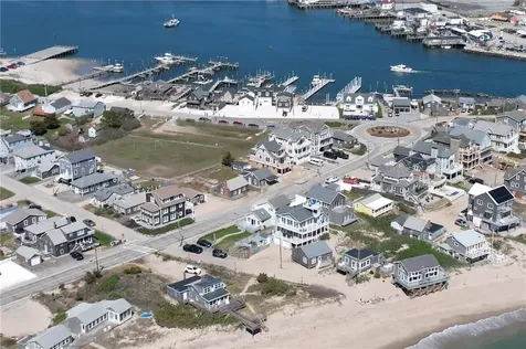 1140 Succotash Road Narragansett RI 02879