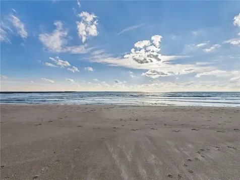 1140 Succotash Road Narragansett RI 02879