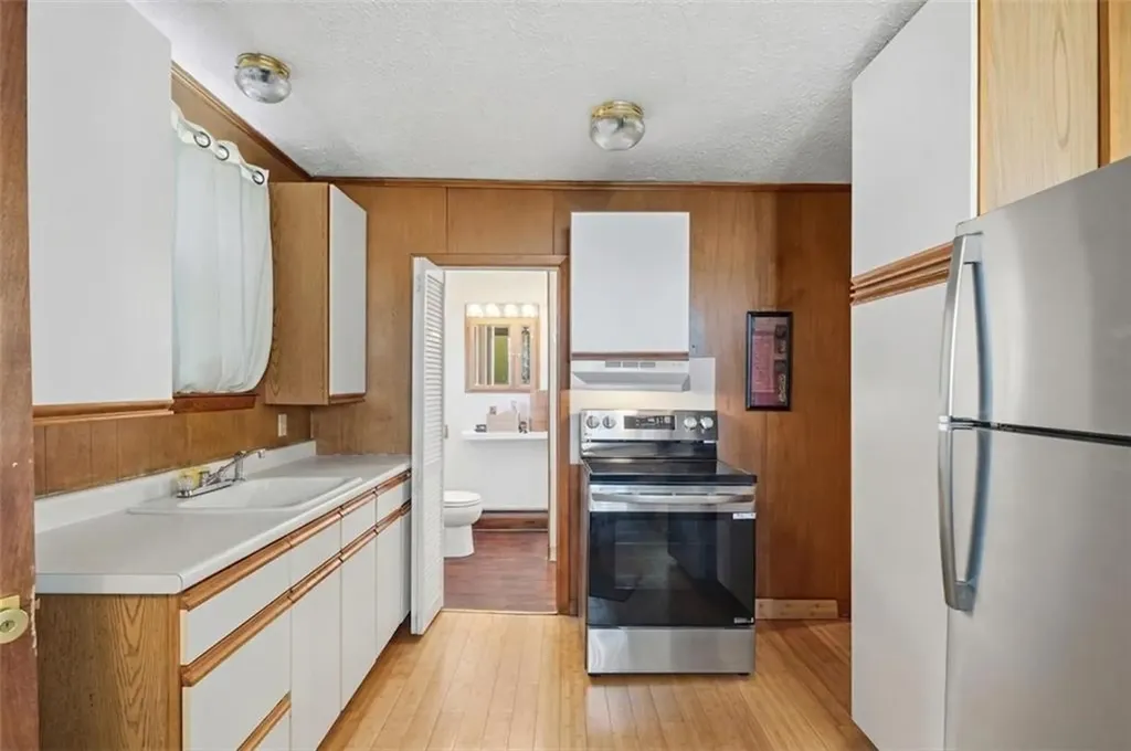 76 Sabra Street Cranston RI 02910